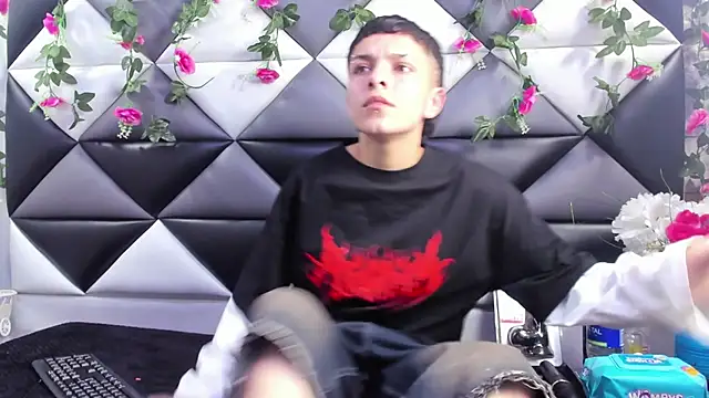 Megan Thompson  online show from September 19, 2:26 am