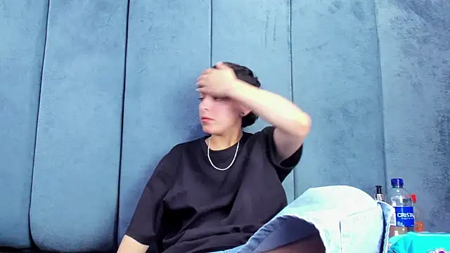 Snapshot of Megan_Thompson_ chatting on February 28, 2:22 am Megan Thompson online show from February 28, 2:22 am