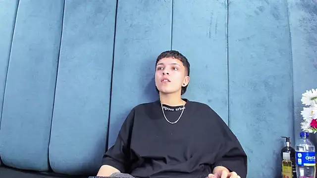 Snapshot of Megan_Thompson_ chatting on February 21, 2:13 am Megan Thompson online show from February 21, 2:13 am