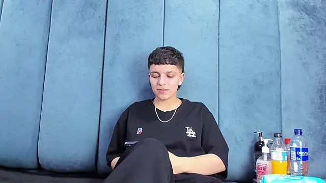 Megan Thompson  online show from March 12, 2:17 am