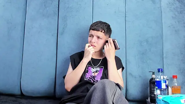 Megan Thompson  online show from March 5, 2:08 am