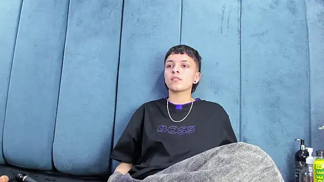 Snapshot of Megan_Thompson_ chatting on February 19, 2:19 am Megan Thompson online show from February 19, 2:19 am