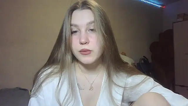 Snapshot of yourhoney_Lola_ chatting on October 25, 4:40 pm yourhoney Lola online show from October 25, 4:40 pm