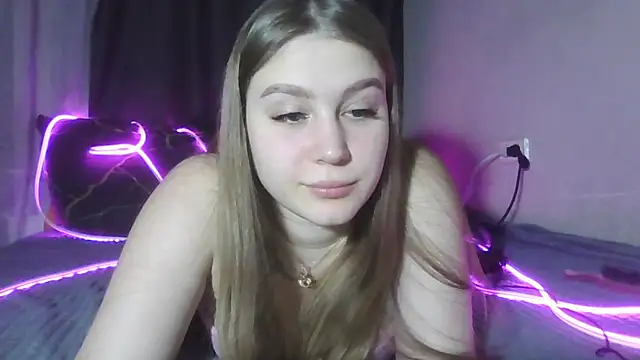 Snapshot of yourhoney_Lola_ chatting on November 17, 2:54 pm yourhoney Lola online show from November 17, 2:54 pm