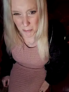 Bouncy-Bella28X online show from February 2, 10:58 am