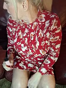 Bouncy-Bella28X online show from February 24, 2:07 pm