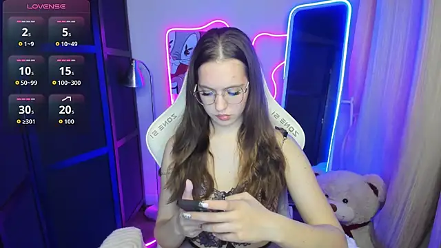 ShalinaMontana online show from September 22, 4:13 pm