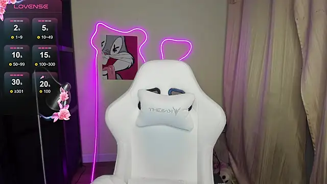 ShalinaMontana online show from November 7, 3:27 pm