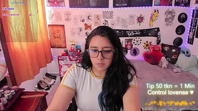 Cherry blush  online show from April 8, 7:59 pm