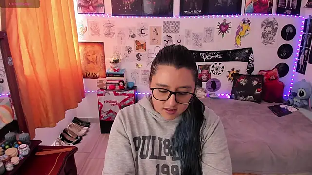 Cherry blush  online show from May 25, 9:24 pm