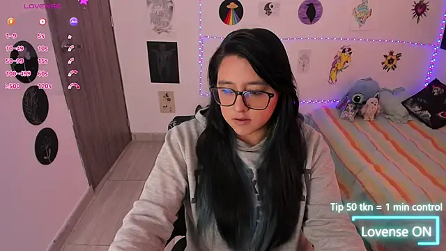 Snapshot of Cherry_blush_ chatting on June 9, 8:32 pm Cherry blush online show from June 9, 8:32 pm