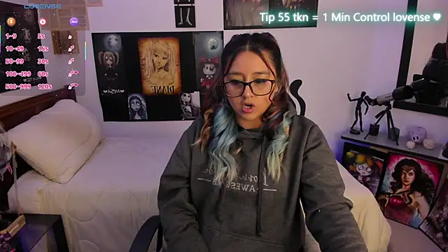 Cherry blush  online show from November 24, 7:25 pm