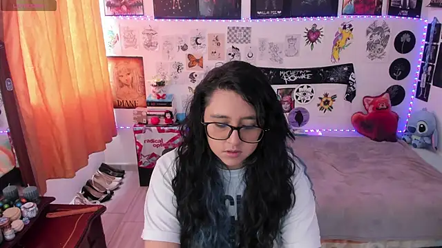 Cherry blush  online show from May 27, 8:16 pm