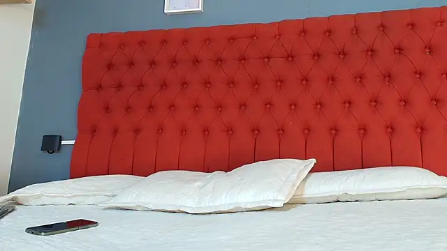 keyla mejia online show from December 21, 12:07 pm