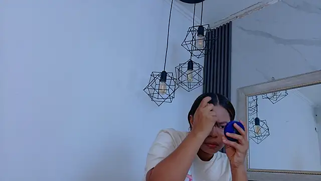 Snapshot of keyla_mejia chatting on June 14, 12:06 pm keyla mejia online show from June 14, 12:06 pm