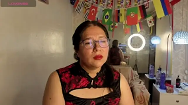 scarlett widow  online show from July 18, 3:26 am