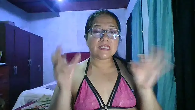 scarlett widow  online show from November 15, 2:59 am