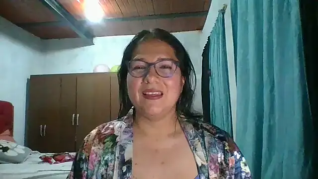 scarlett widow  online show from September 25, 3:12 am