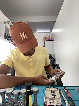 Oqui online show from March 19, 7:25 pm