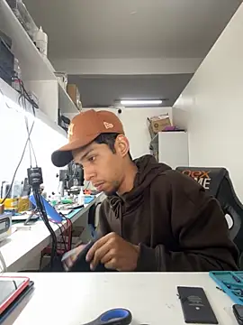 Oqui online show from March 20, 7:37 pm