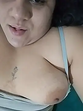 Snapshot of Mari29patty chatting on July 16, 1:24 am Mari29patty online show from July 16, 1:24 am