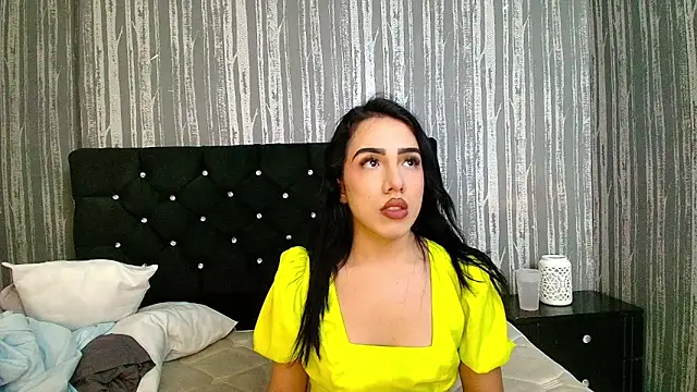 Alicee Moonn online show from May 9, 7:39 pm