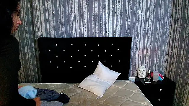 Alicee Moonn online show from March 16, 8:11 pm