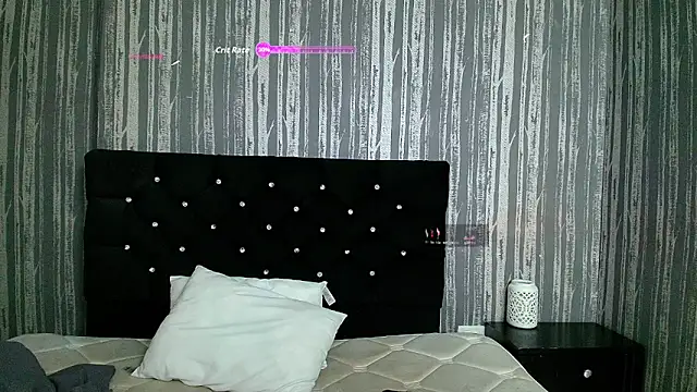 Alicee Moonn online show from May 7, 9:18 pm
