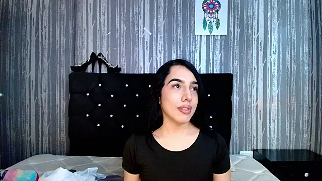 Alicee Moonn online show from January 14, 8:45 pm