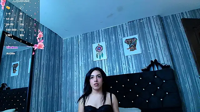 Alicee Moonn online show from October 2, 7:06 pm