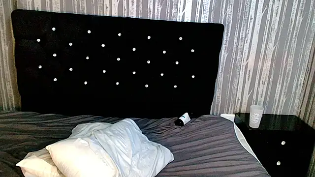 Alicee Moonn online show from February 25, 9:09 am