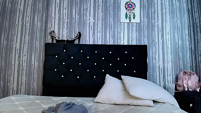 Alicee Moonn online show from November 13, 8:02 pm