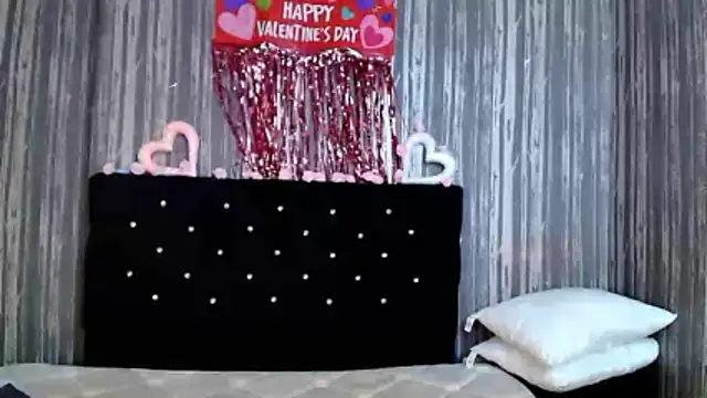 Alicee Moonn online show from February 12, 8:08 pm