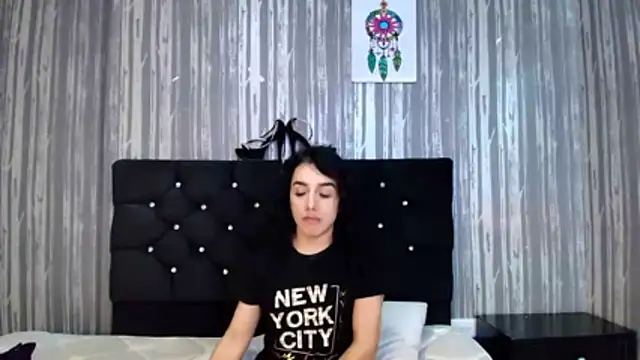 Alicee Moonn online show from December 20, 12:24 am