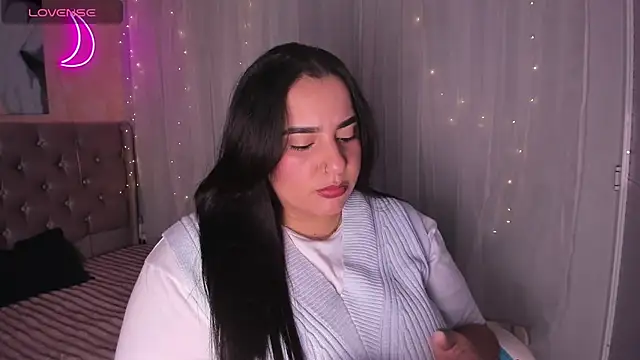 Snapshot of artemisa19 chatting on September 24, 3:46 am artemisa19 online show from September 24, 3:46 am