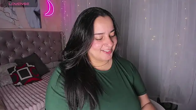 Snapshot of artemisa19 chatting on September 30, 8:37 pm artemisa19 online show from September 30, 8:37 pm