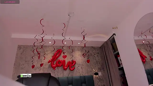 susanasmith18 online show from February 10, 7:35 pm