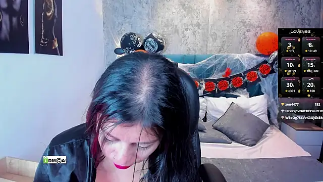 Snapshot of susanasmith18 chatting on October 31, 9:17 am susanasmith18 online show from October 31, 9:17 am