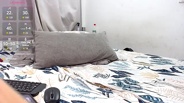 camillo beischel  online show from December 13, 8:37 pm