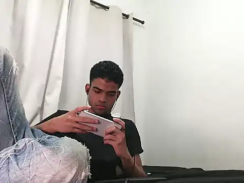 camillo beischel  online show from October 1, 6:34 pm