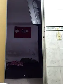 Snapshot of SweettyNaugthy chatting on January 19, 8:07 am SweettyNaugthy online show from January 19, 8:07 am