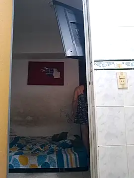 Snapshot of SweettyNaugthy chatting on December 22, 7:30 am SweettyNaugthy online show from December 22, 7:30 am