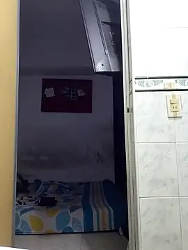 Snapshot of SweettyNaugthy chatting on March 3, 7:37 am SweettyNaugthy online show from March 3, 7:37 am