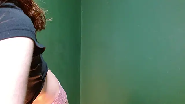 Roxiehood online show from September 12, 2:44 am