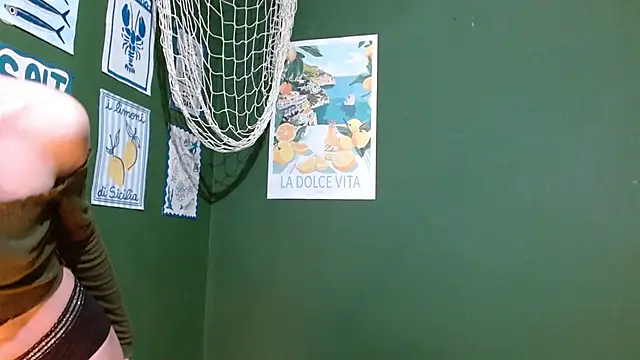 Roxiehood online show from October 2, 2:26 am