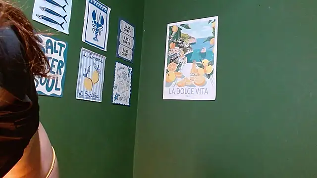 Roxiehood online show from October 23, 1:48 am