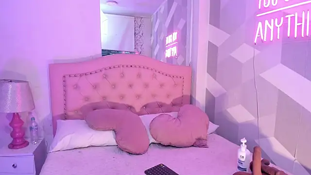 BiancaShermann online show from March 15, 8:05 pm