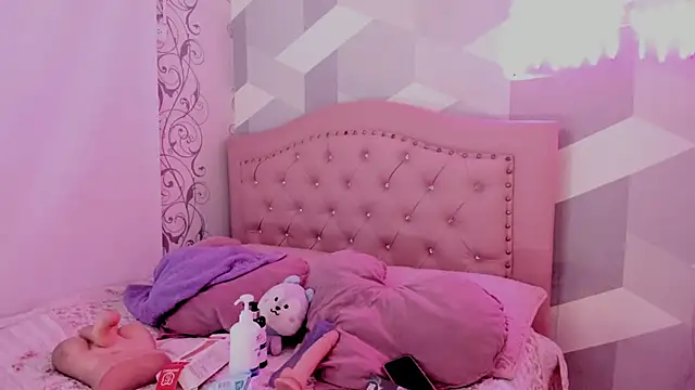 Snapshot of BiancaShermann chatting on November 15, 3:38 pm BiancaShermann online show from November 15, 3:38 pm