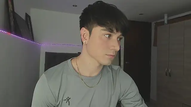 stevve 14 online show from December 17, 3:11 am