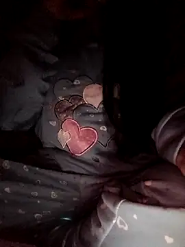 Hottiesophie online show from April 6, 8:10 pm